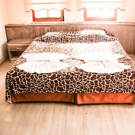 Ale Boutique Apartmanhotel 3*